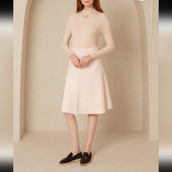 BLANK Winter White Wool Flare Skirt. Size Large. New without tags. Never let y - Picture 1 of 9